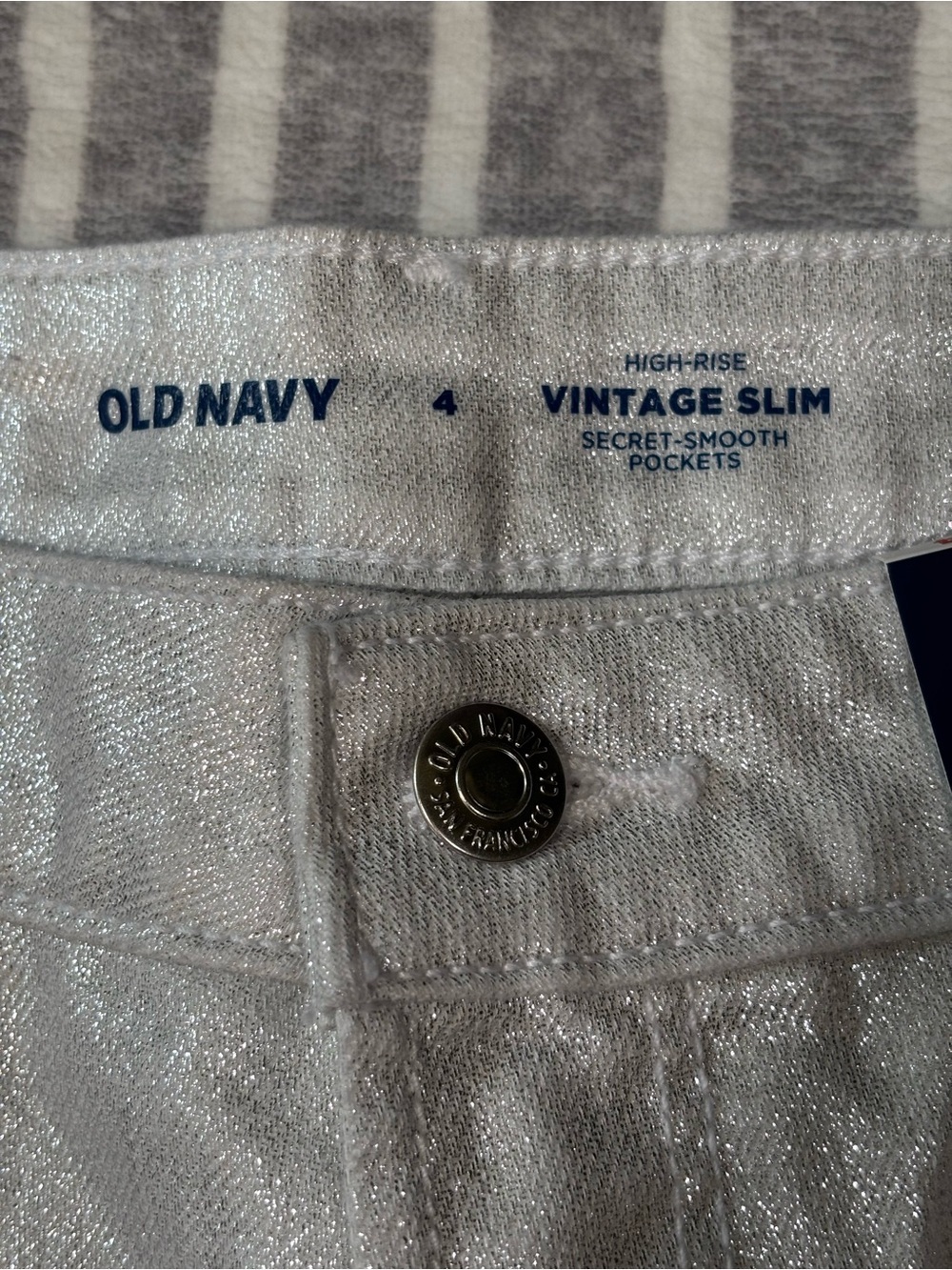 NWT Old Navy High Waisted Silver Shine White Vintage Slim, Size 4, Metallic - Picture 10 of 13